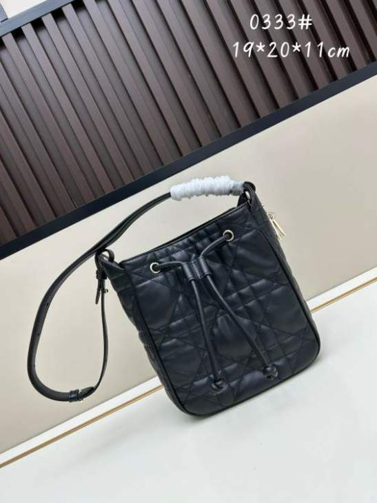Picture of Dior Handbags _SKUfw239224643fw